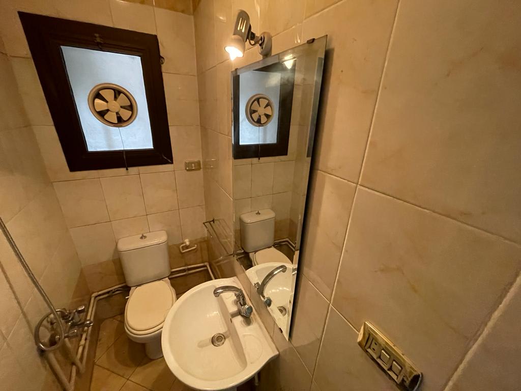 Spacious 3-Bedroom Apartment with Green Views