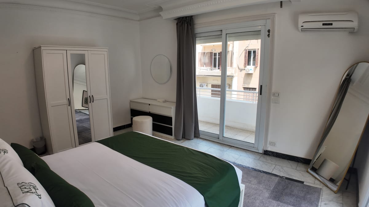 Charming Apartment In Prime Location In Zamale.