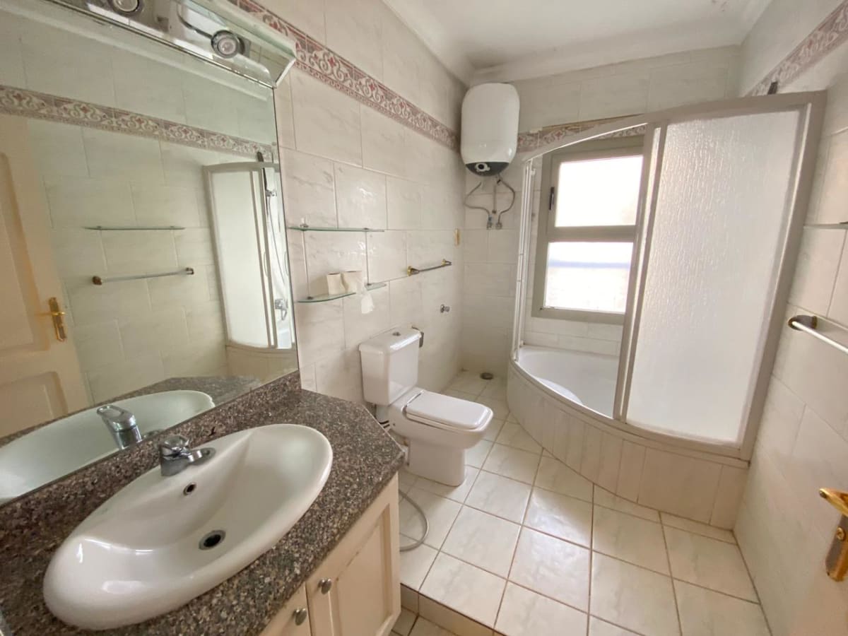 Spacious 4BR Apartment with Private Balcony
