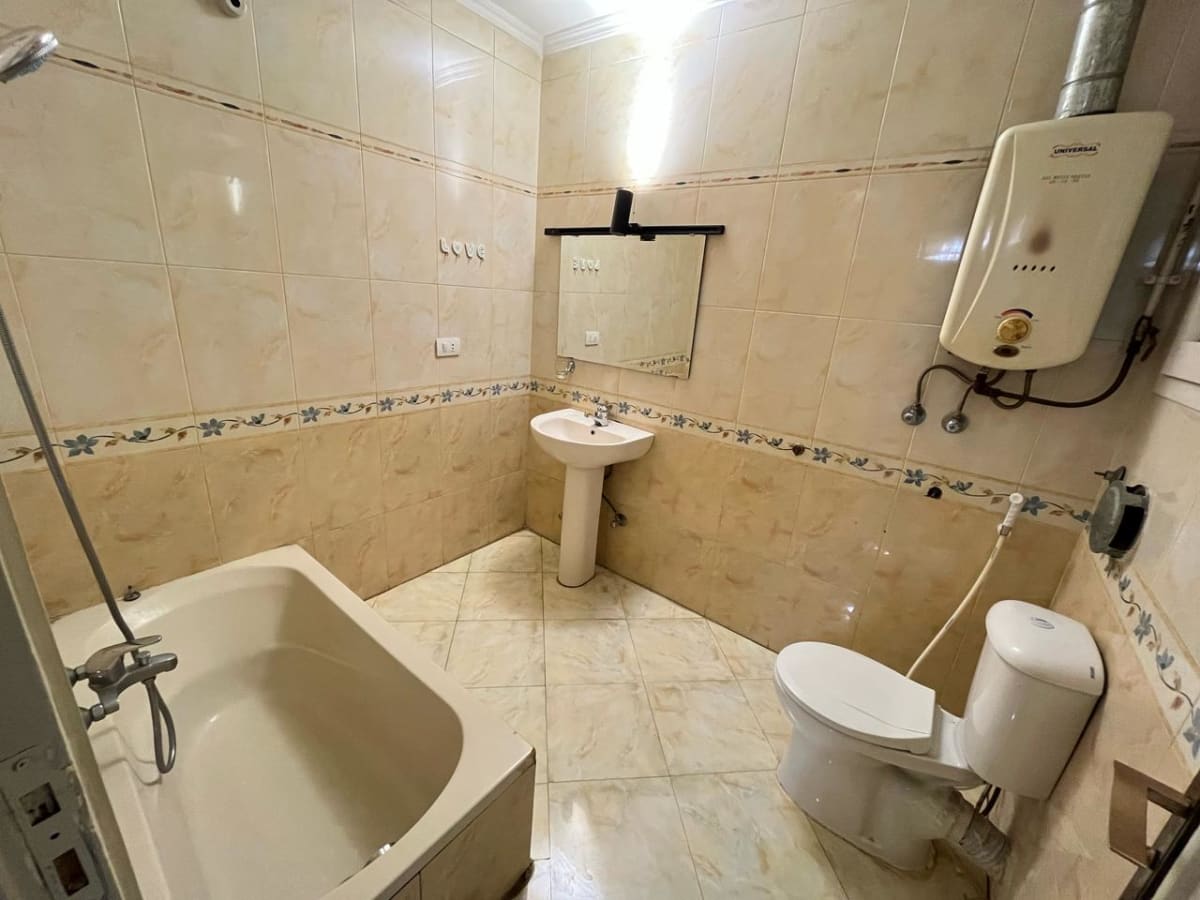 Sunny 3BR Apartment with Private Balcony