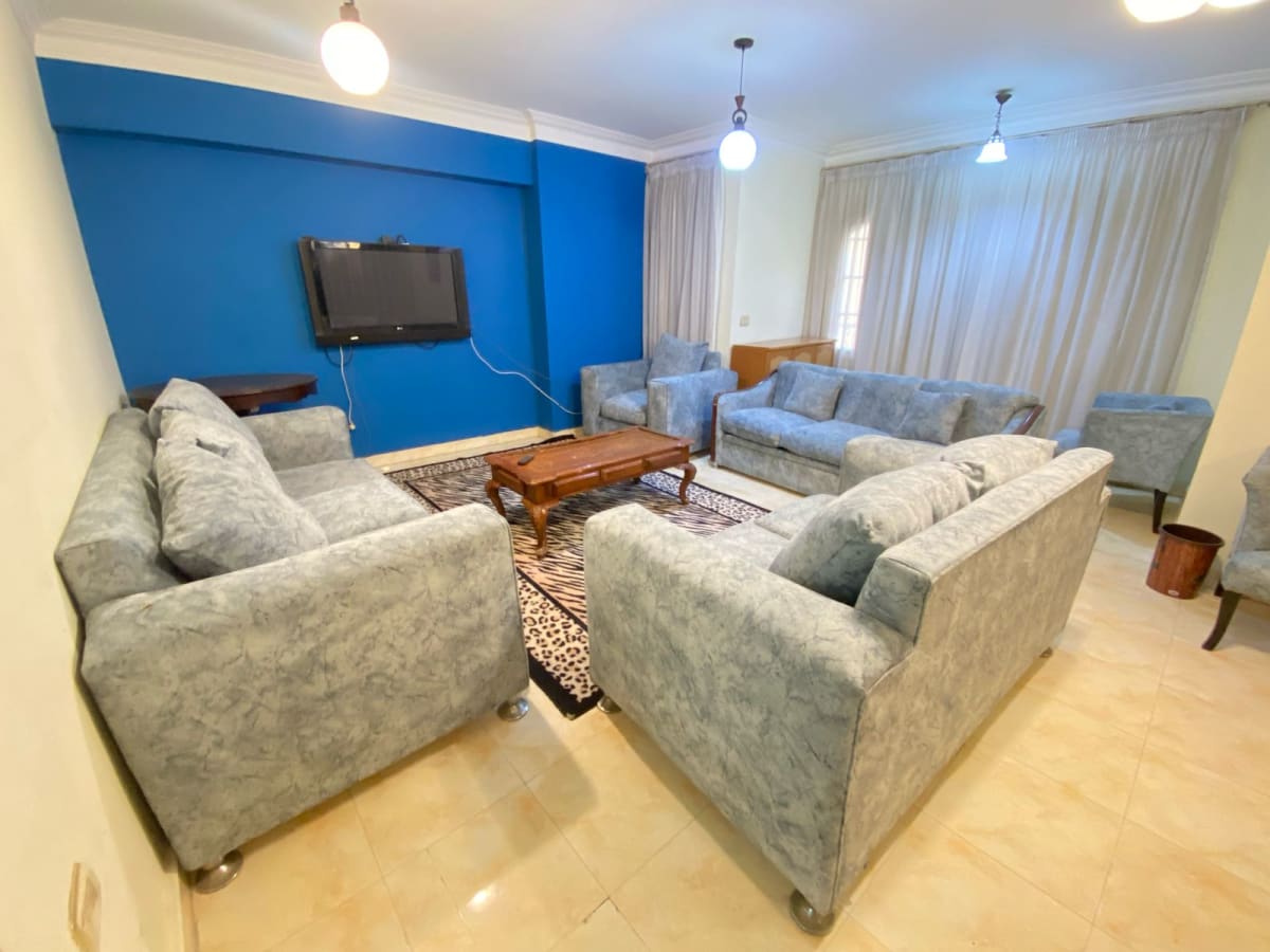 Furnished 3BR Apartment near Daily amenities