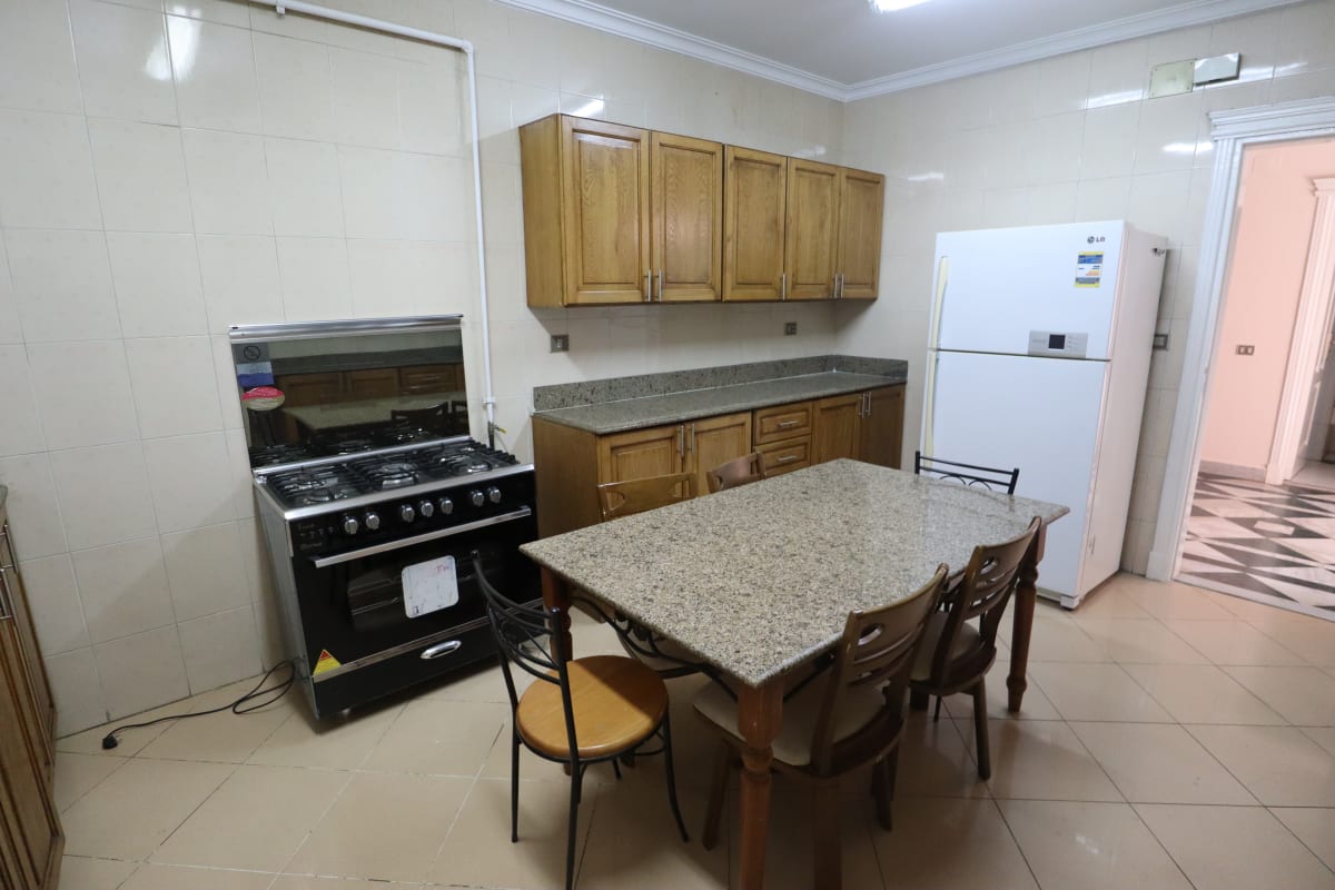 Light-Filled Furnished Apartment For Rent Near CAC.