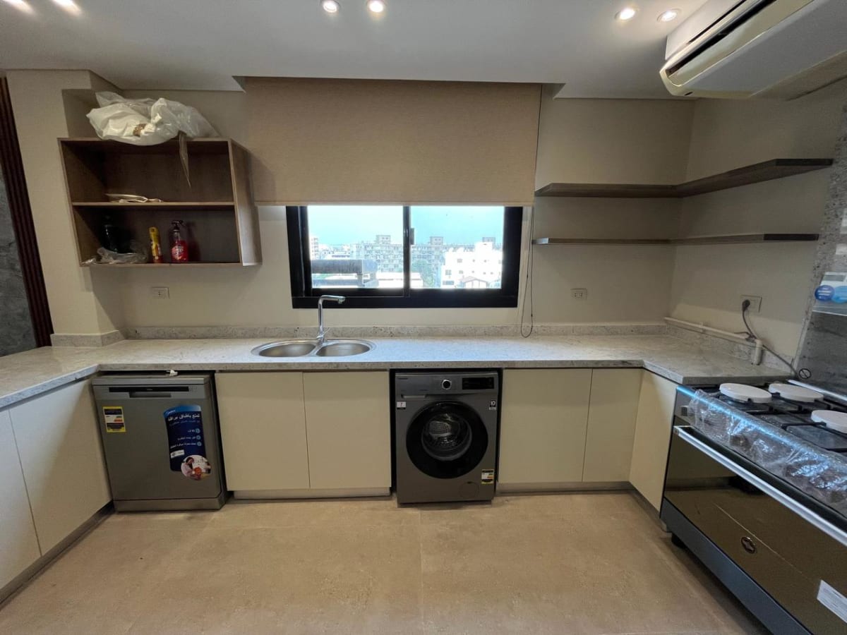 Furnished Penthouse with Terrace For Rent In New Maadi