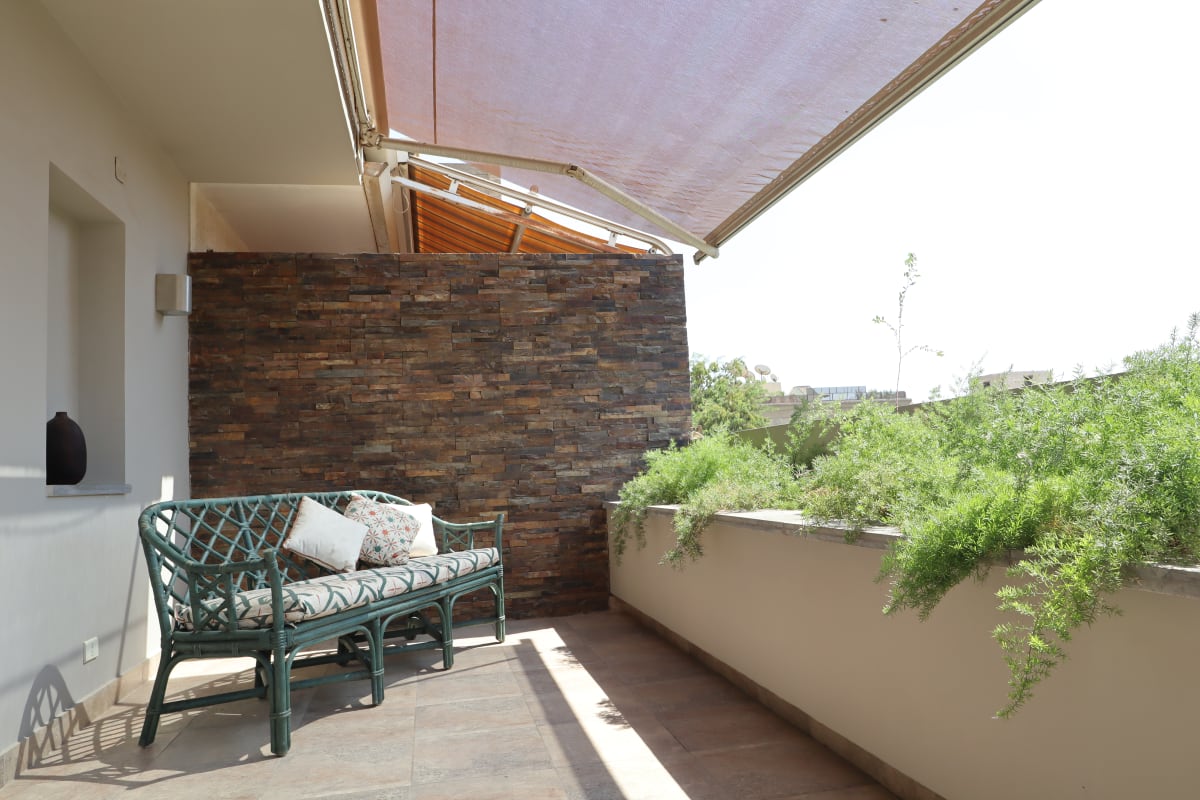 Sunny 3BR Apartment with Private Balcony