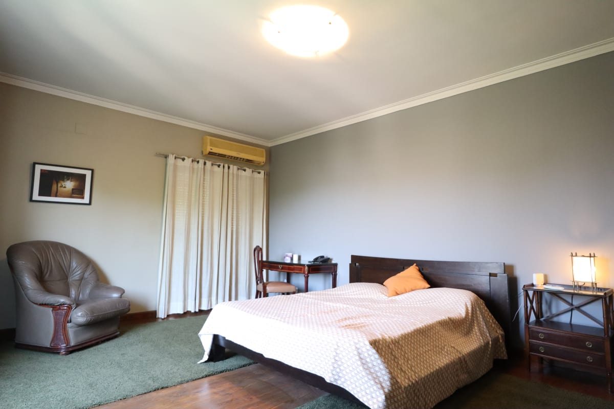 Sunny 3BR Apartment with Private Balcony