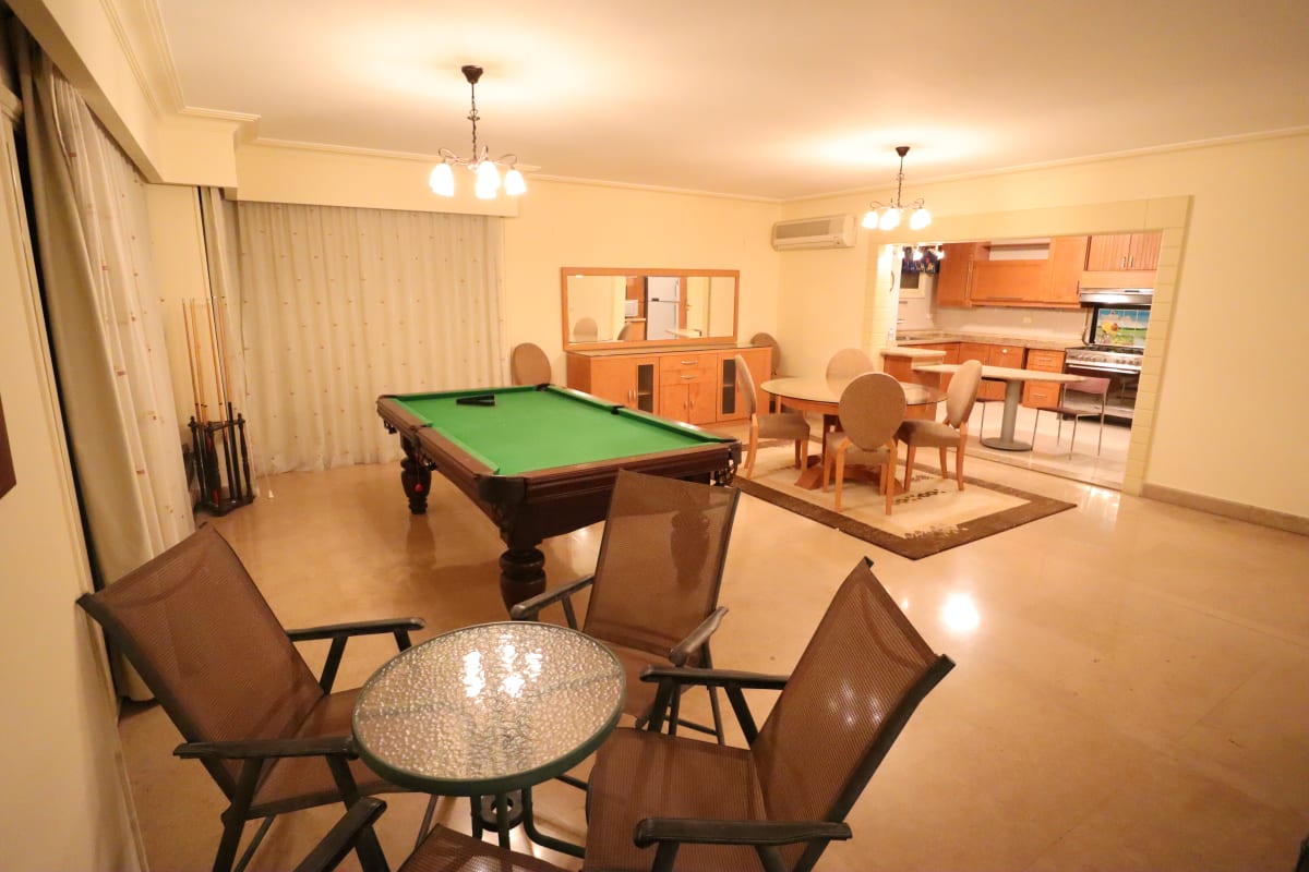 Sophisticated Living In A Furnished Degla Residence.