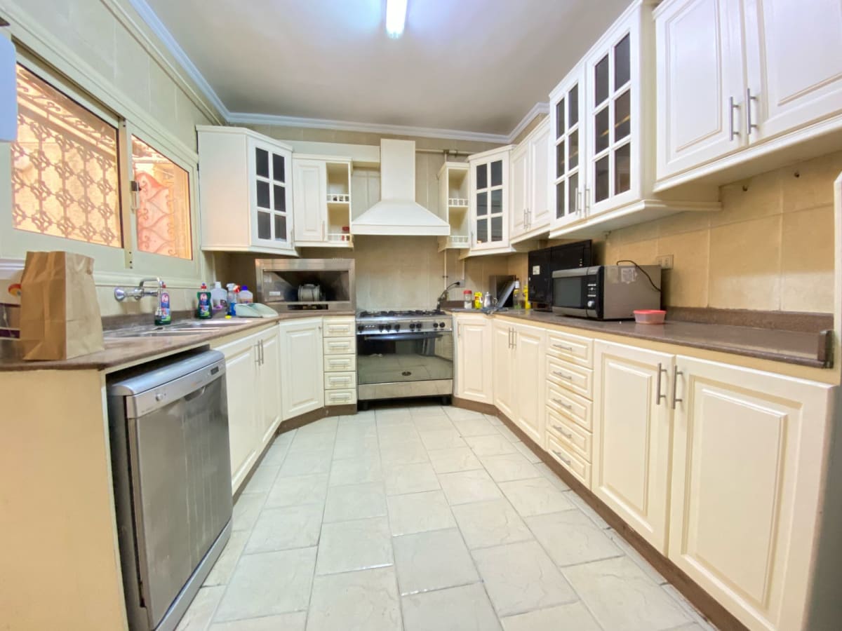 Spacious 4-Bedroom Ground Floor in Degla Maadi