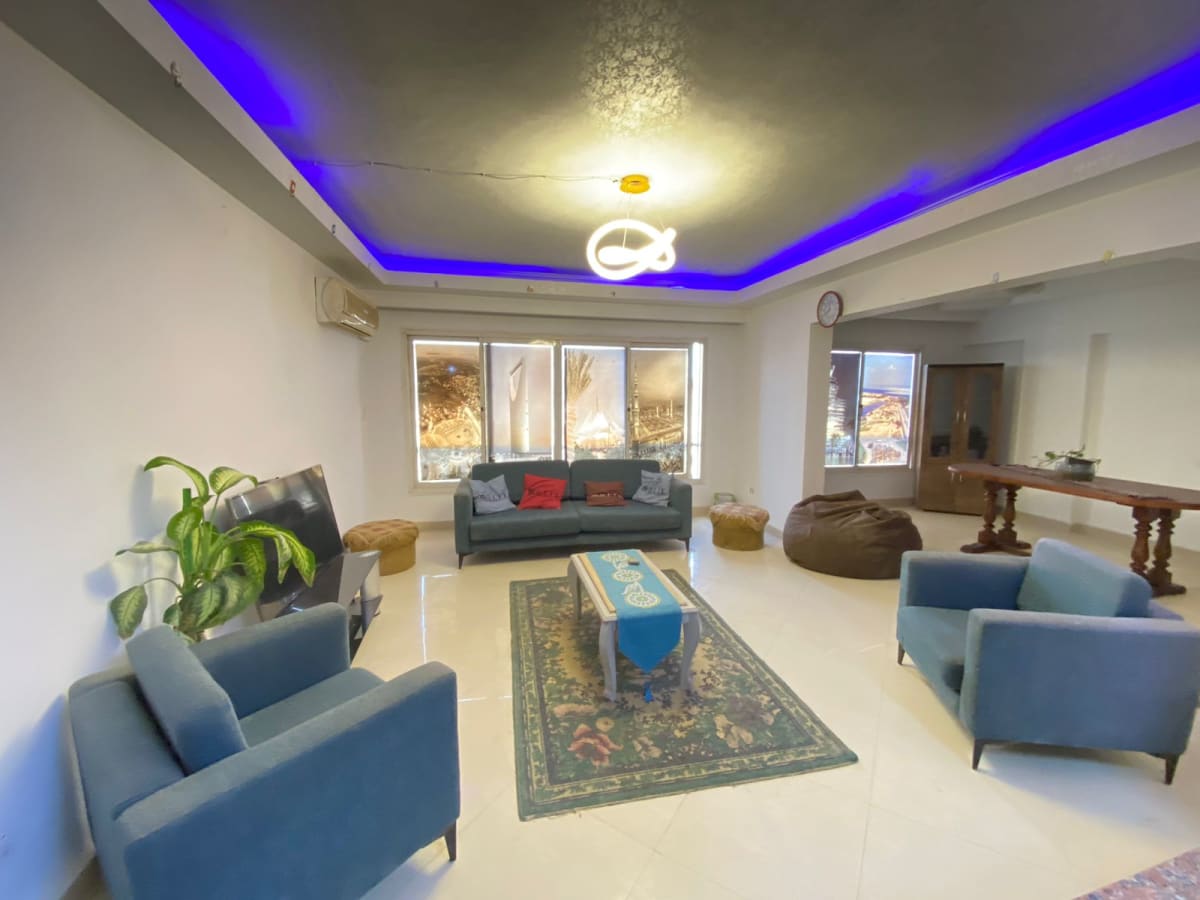 Bright and Spacious 2-Bedroom Apartment - 120 sqm