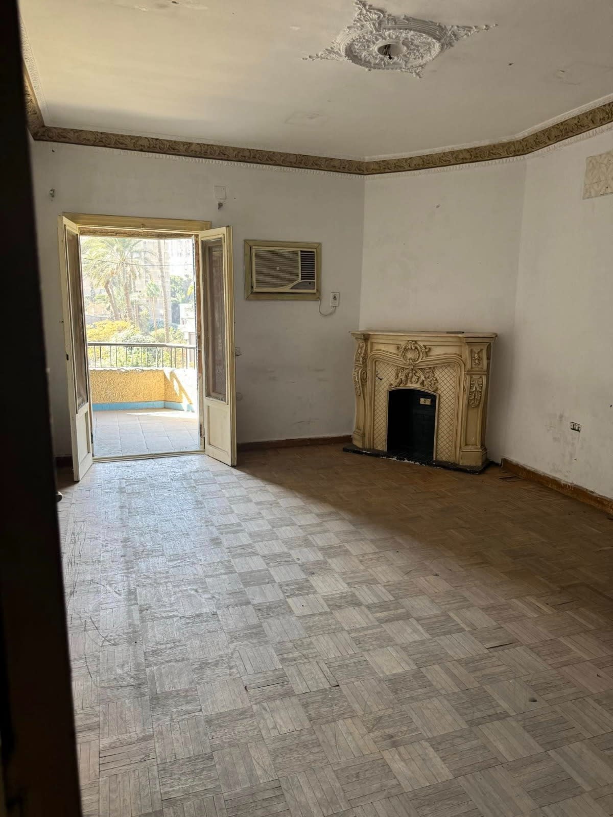 Semi Furnished Apartment With 1-Master bedroom In Maadi Sarayat
