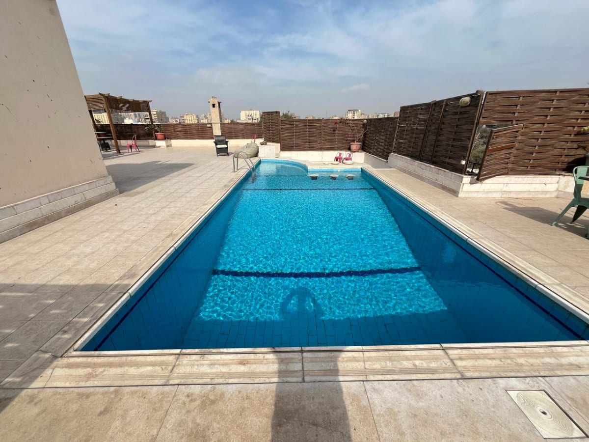 Modern 1-Bedroom Penthouse Studio With Shared Pool
