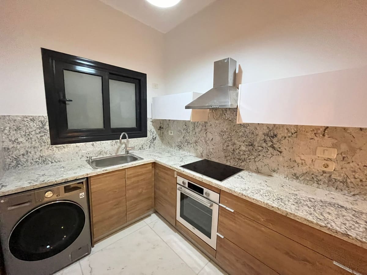 Modern 1BR Apartment with Open Living Space