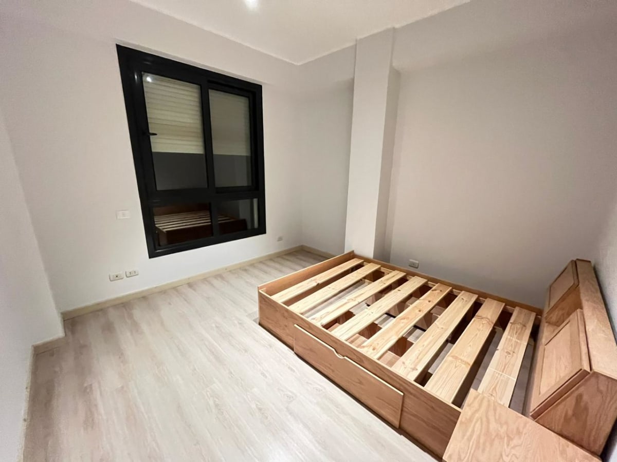 Modern 1BR Apartment with Open Living Space