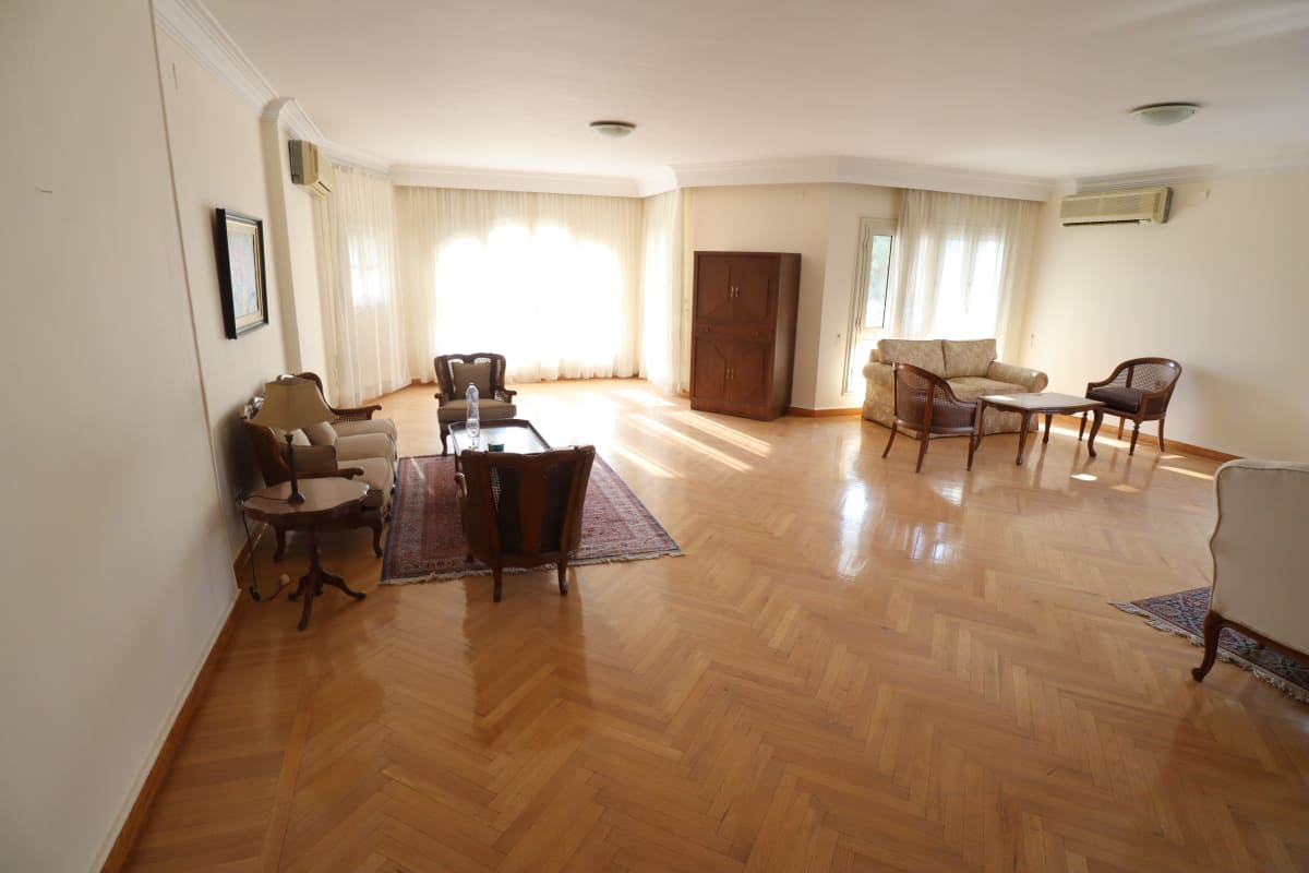 Furnished & Sunny Apartment In Maadi Sarayat