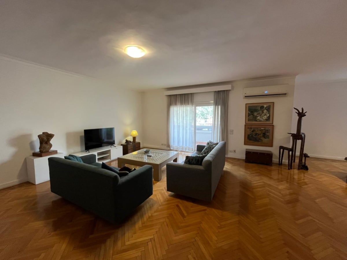 Spacious 200 sqm Apartment with Private Balcony in Degla