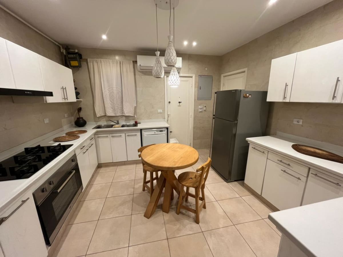 Spacious 200 sqm Apartment with Private Balcony in Degla