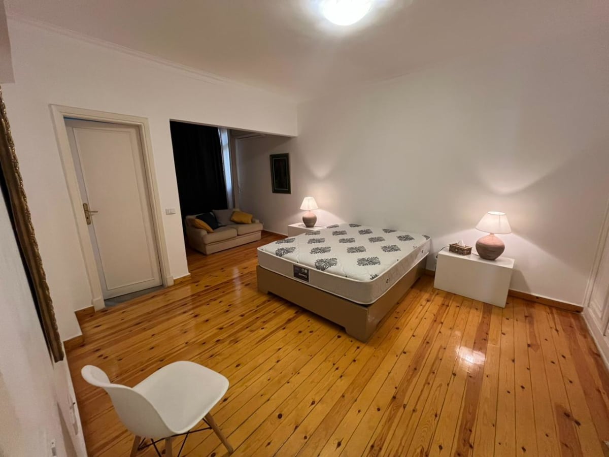 Spacious 200 sqm Apartment with Private Balcony in Degla