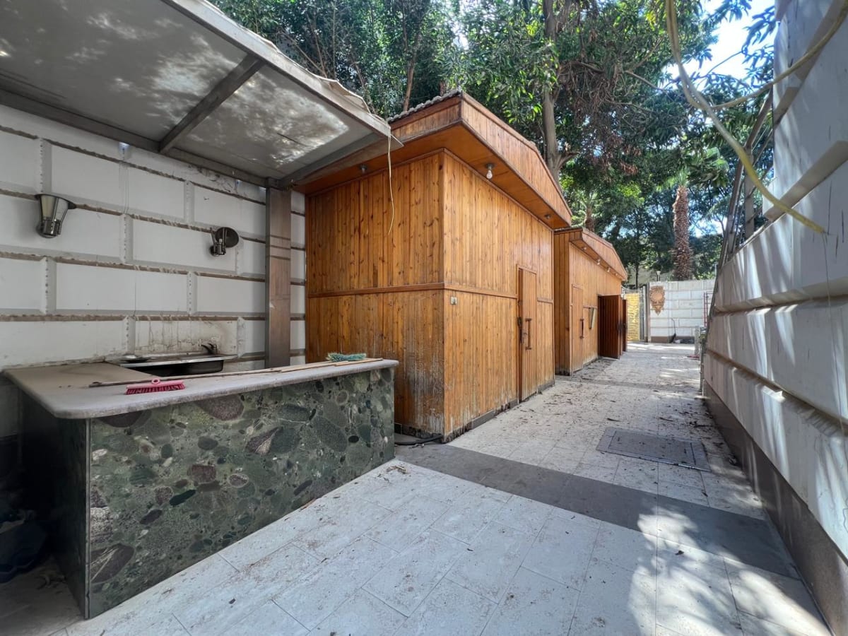 Administrative Villa For Rent | 1400m² | Sarayat .