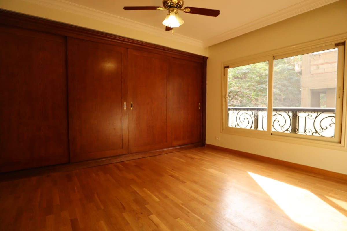 Modern 5BR Apartment Near International Schools