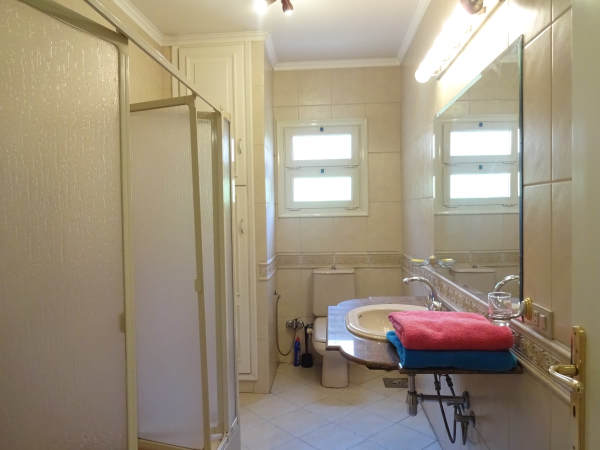 Stylish Ground Floor Residence With Shared Pool In Sarayat El Maadi.