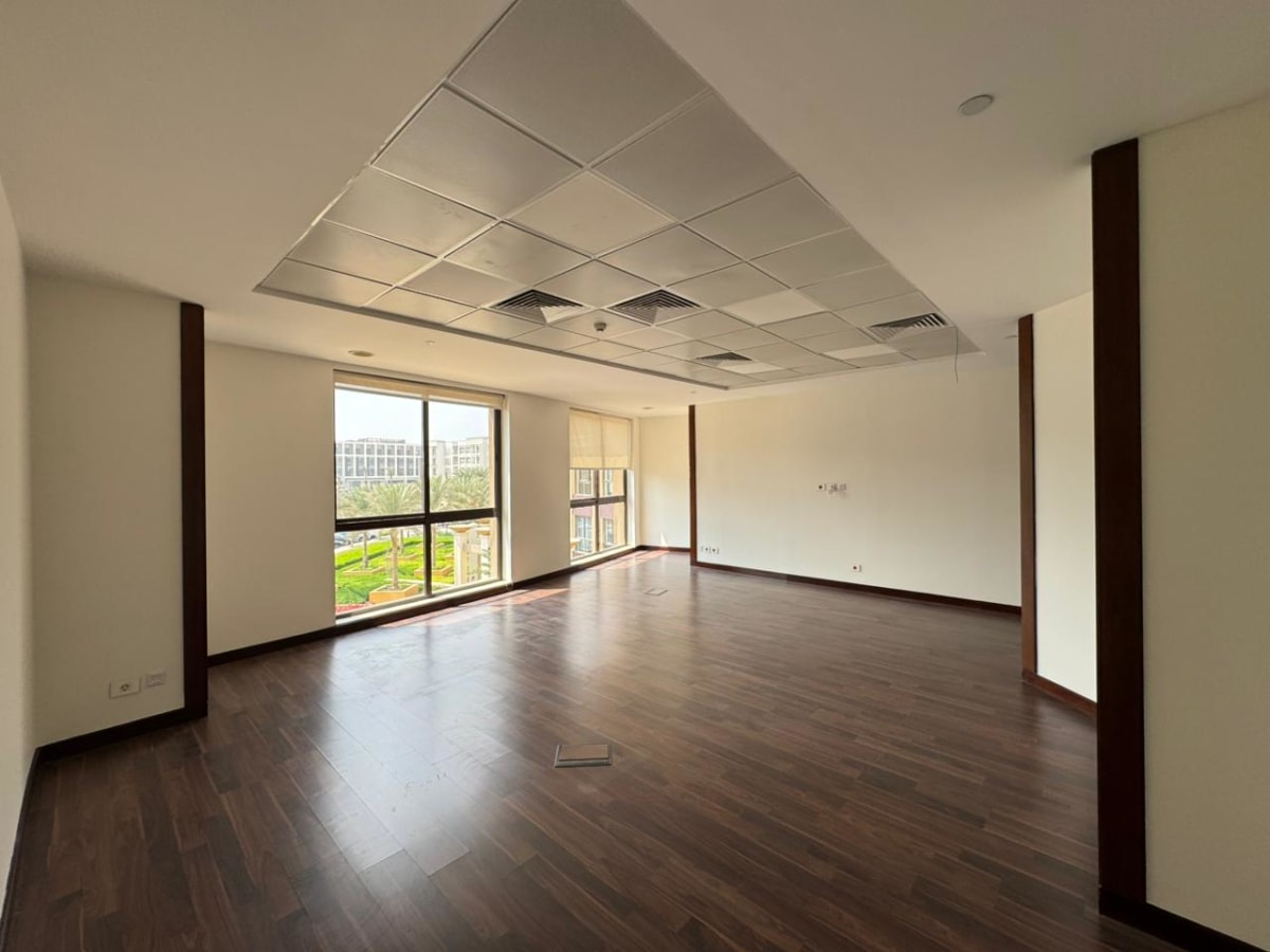 Administrative Office 1570sqm for Rent in Mivida Business park