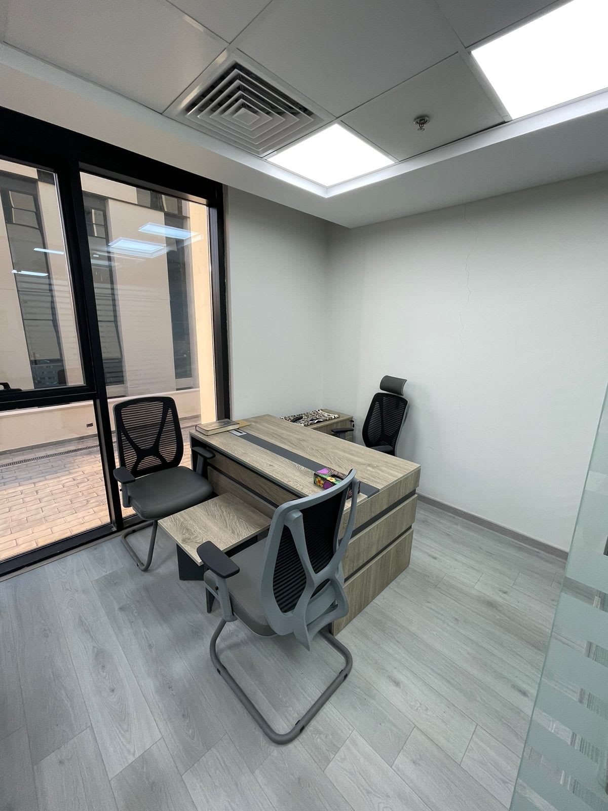 Administrative Office For Rent | 65m² | 90th South. 