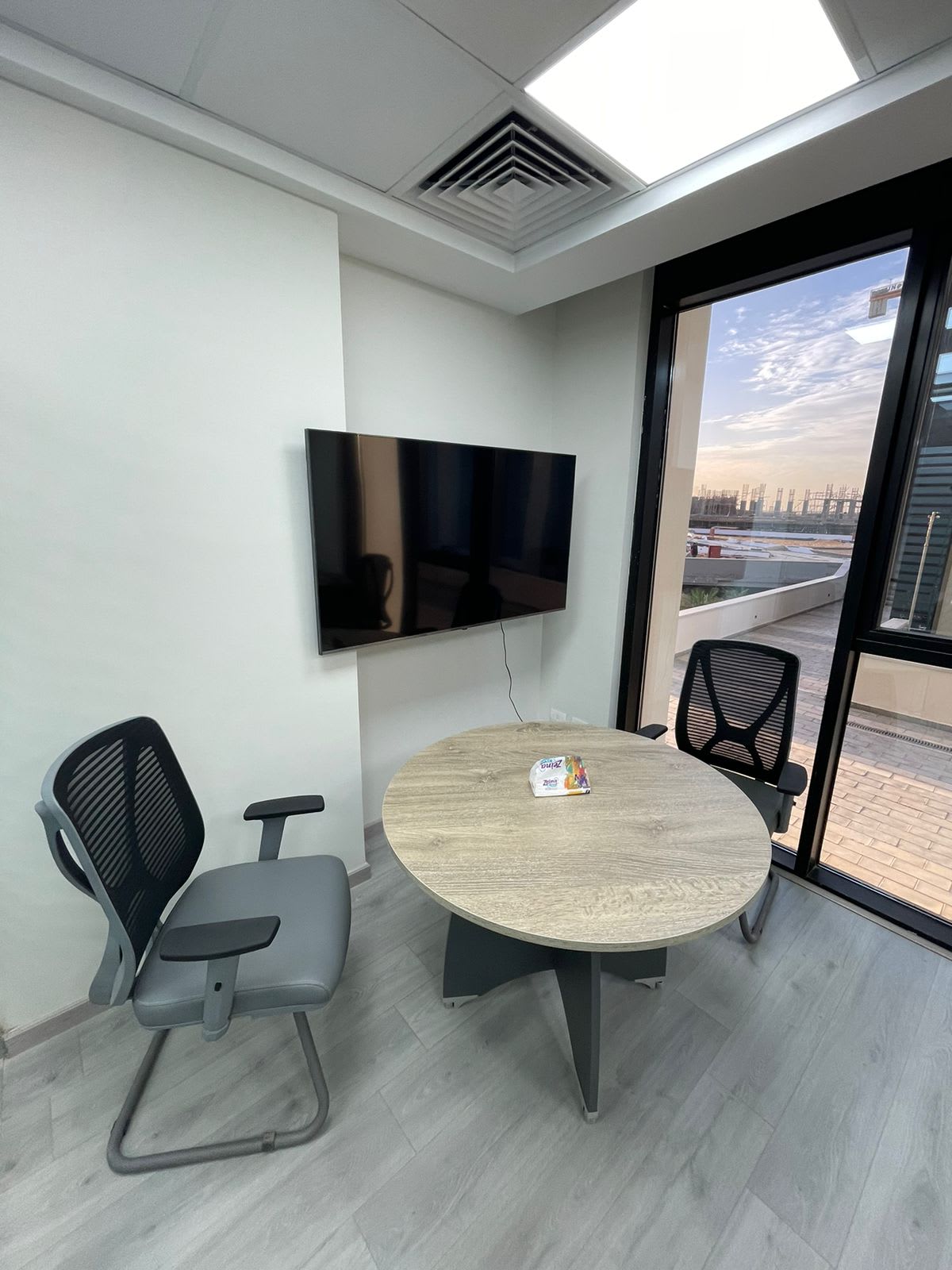 Administrative Office For Rent | 65m² | 90th South. 