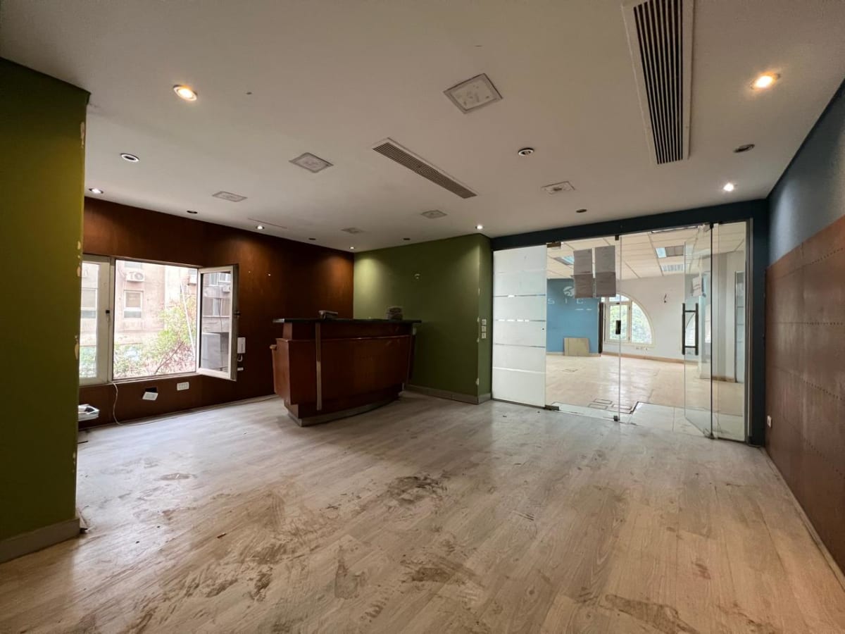 Modern Administrative Office | 470m² | For Rent in Sarayat.
