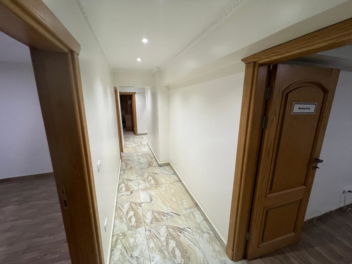 Administrative Office For Rent| 350m²| Cornish.