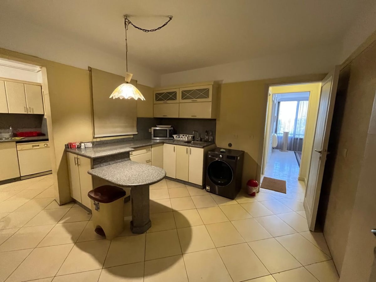 High-End Furnished Apartment With Pool Access In Maadi Sarayat.