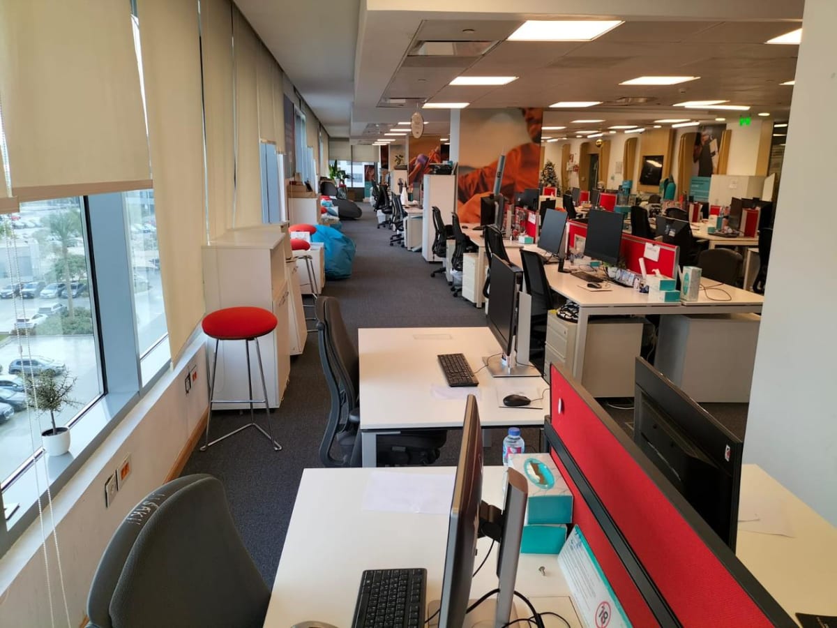 Administrative Office For Rent| 1484m²| CFC