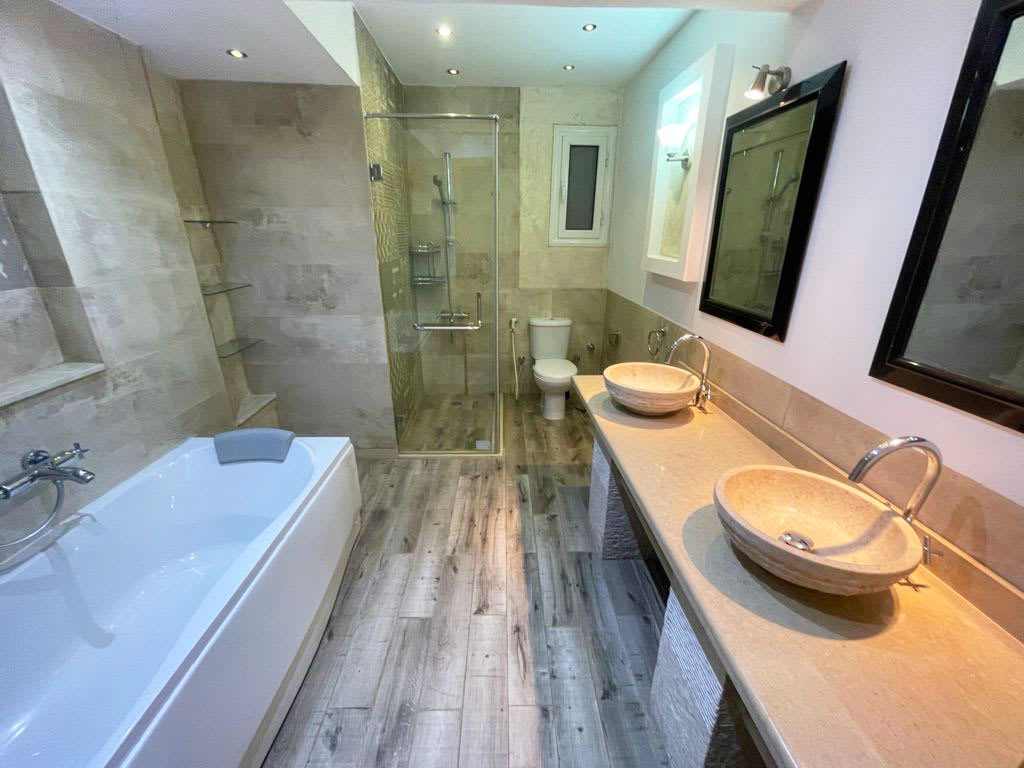 Beautifully Elegant Furnished Apartment In Maadi Sarayat.