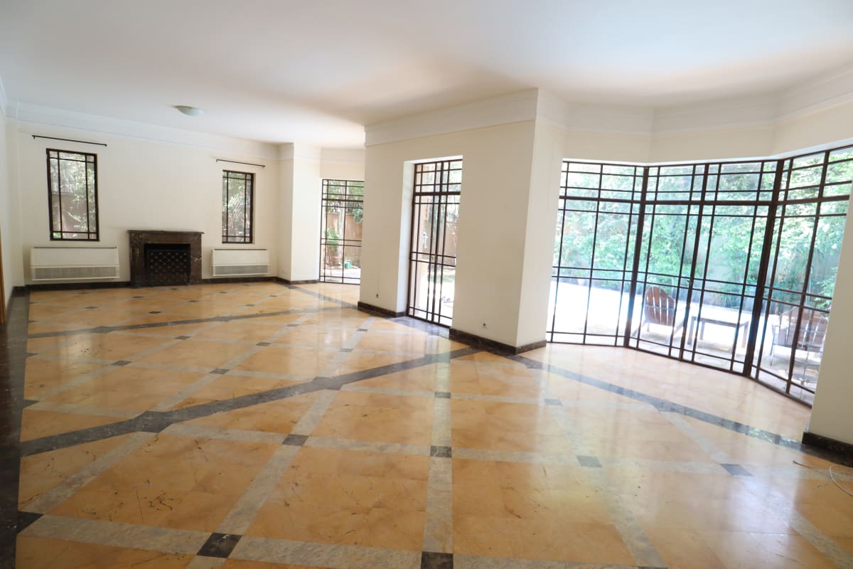 Luxurious Maadi Sarayat Villa Featuring A Private Swimming Pool For Rent.