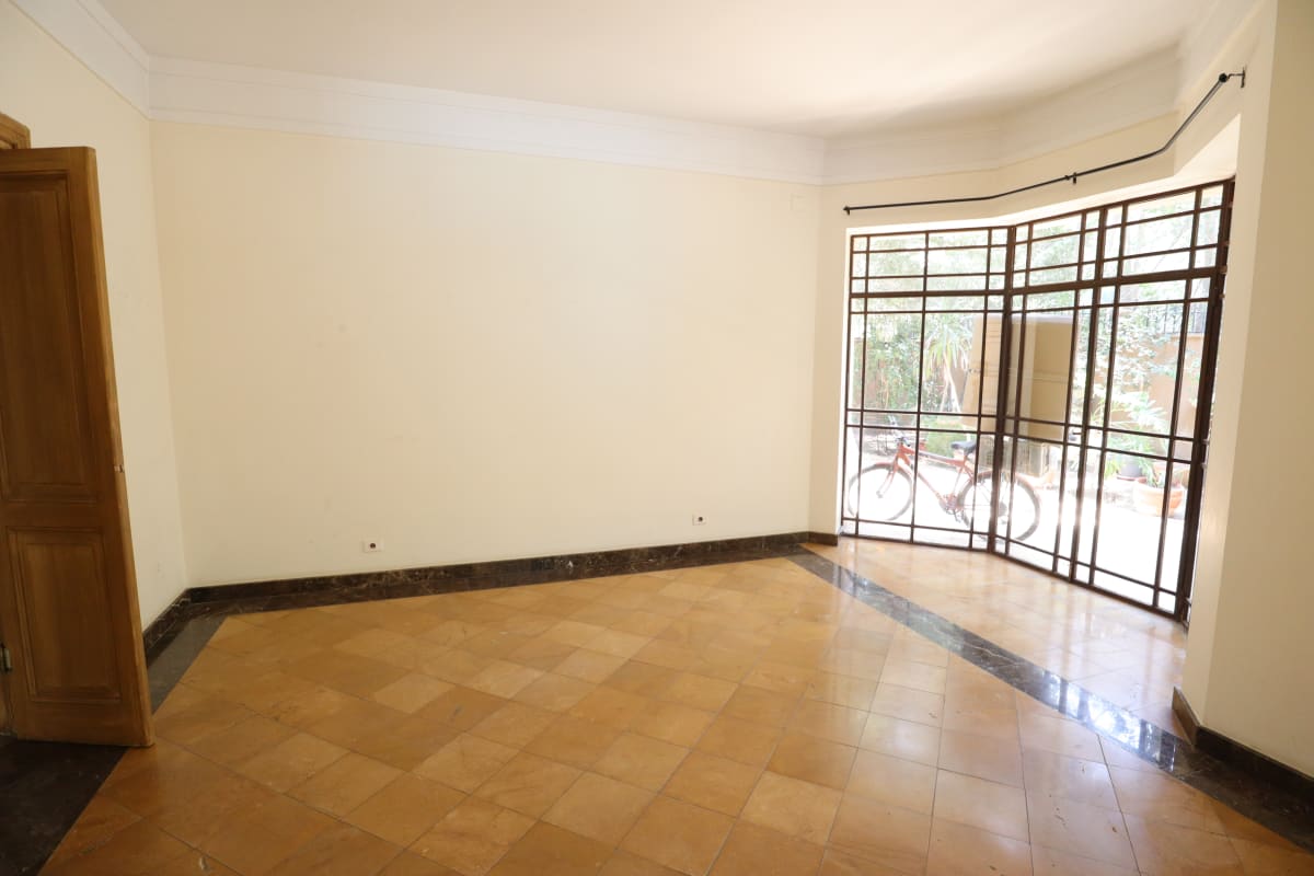 Luxurious Maadi Sarayat Villa Featuring A Private Swimming Pool For Rent.