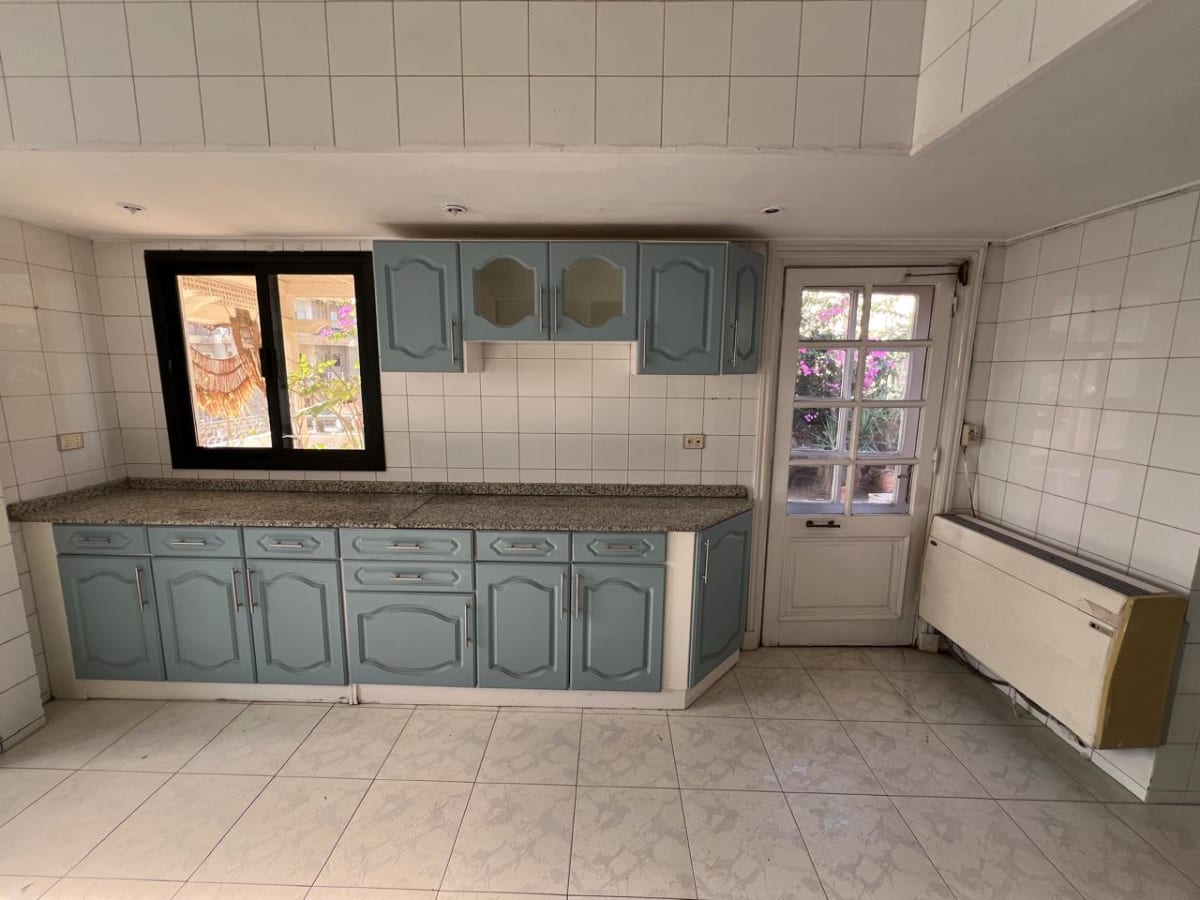 Lovely Penthouse Living At Its Finest In Maadi Sarayat.