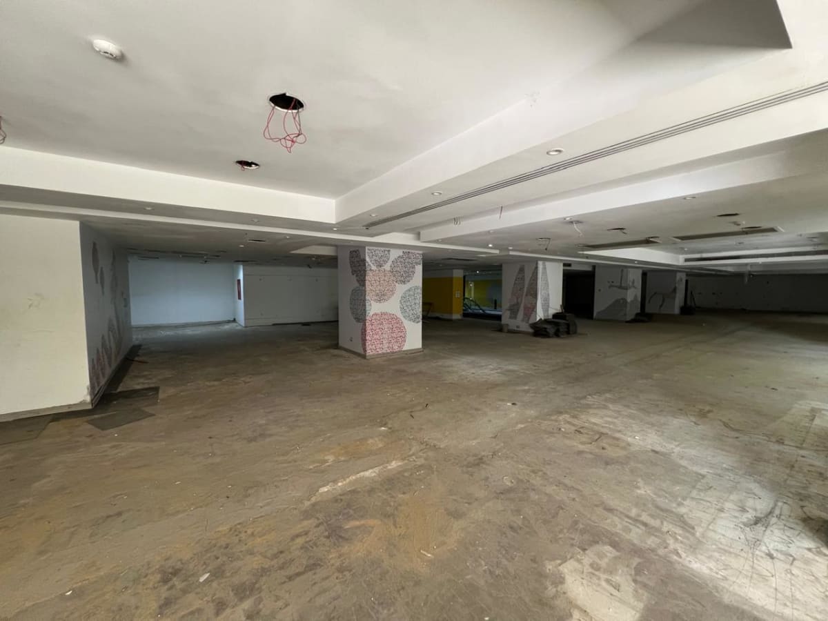 Administrative office for rent | 2300 m² | Cornish El Maadi.