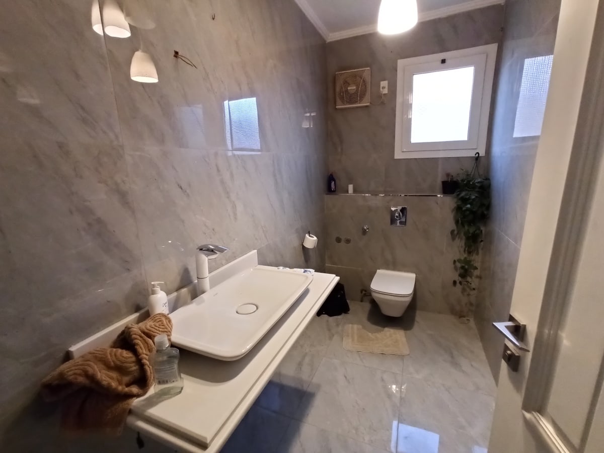Administrative office for rent | 300 m² | El Maadi.