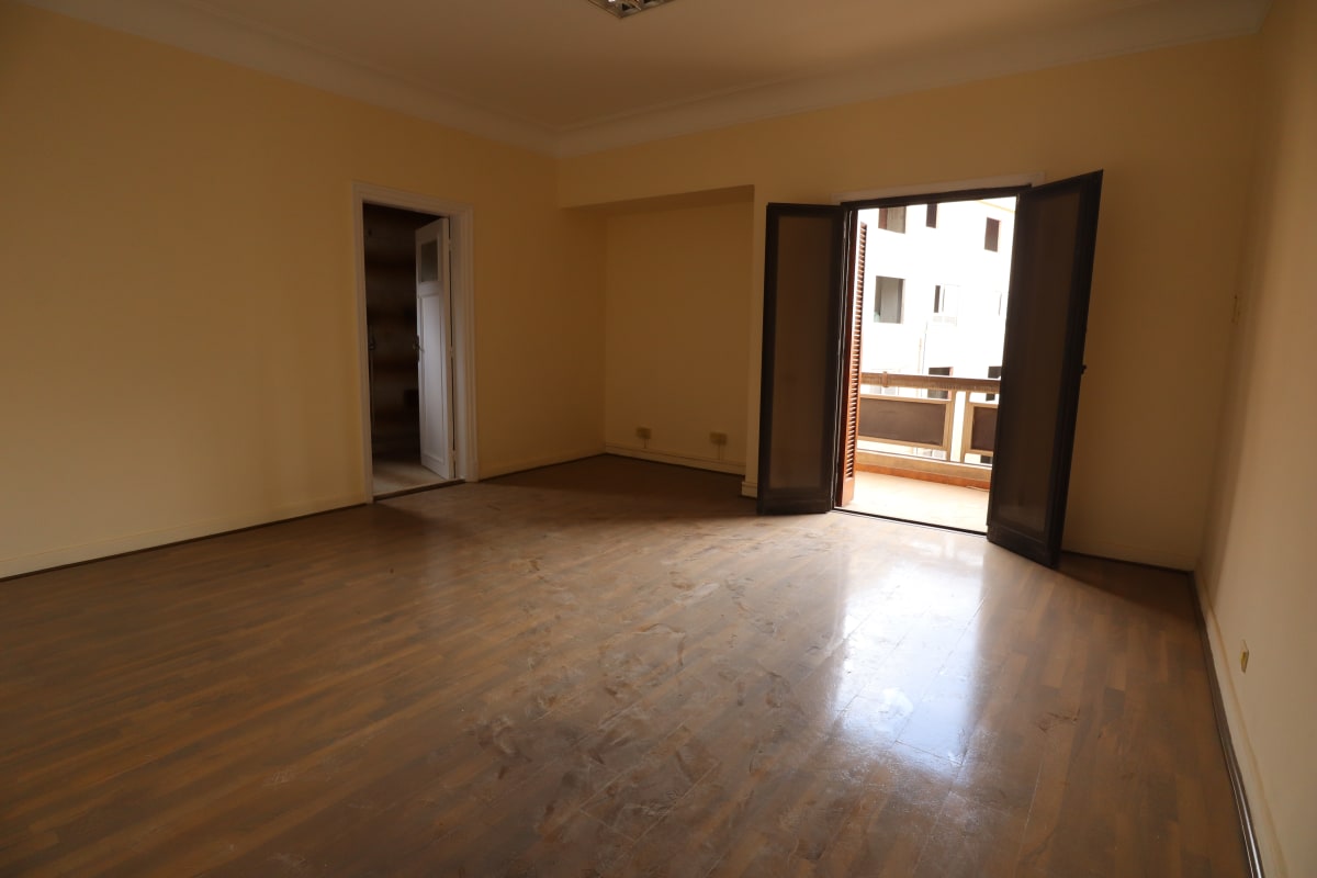 Administrative office for rent | 300 m² | El Maadi.