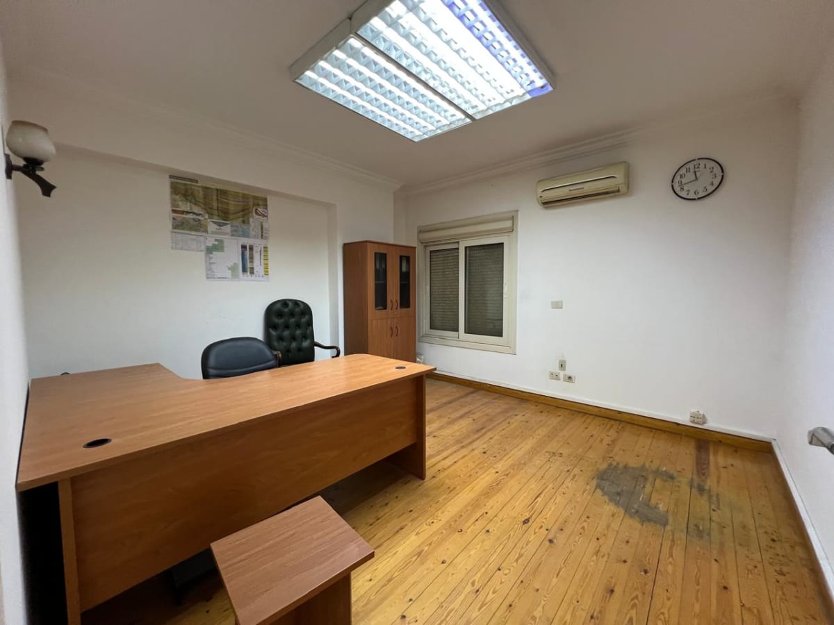 Administrative Office For Rent| 260m² | Sarayat. 