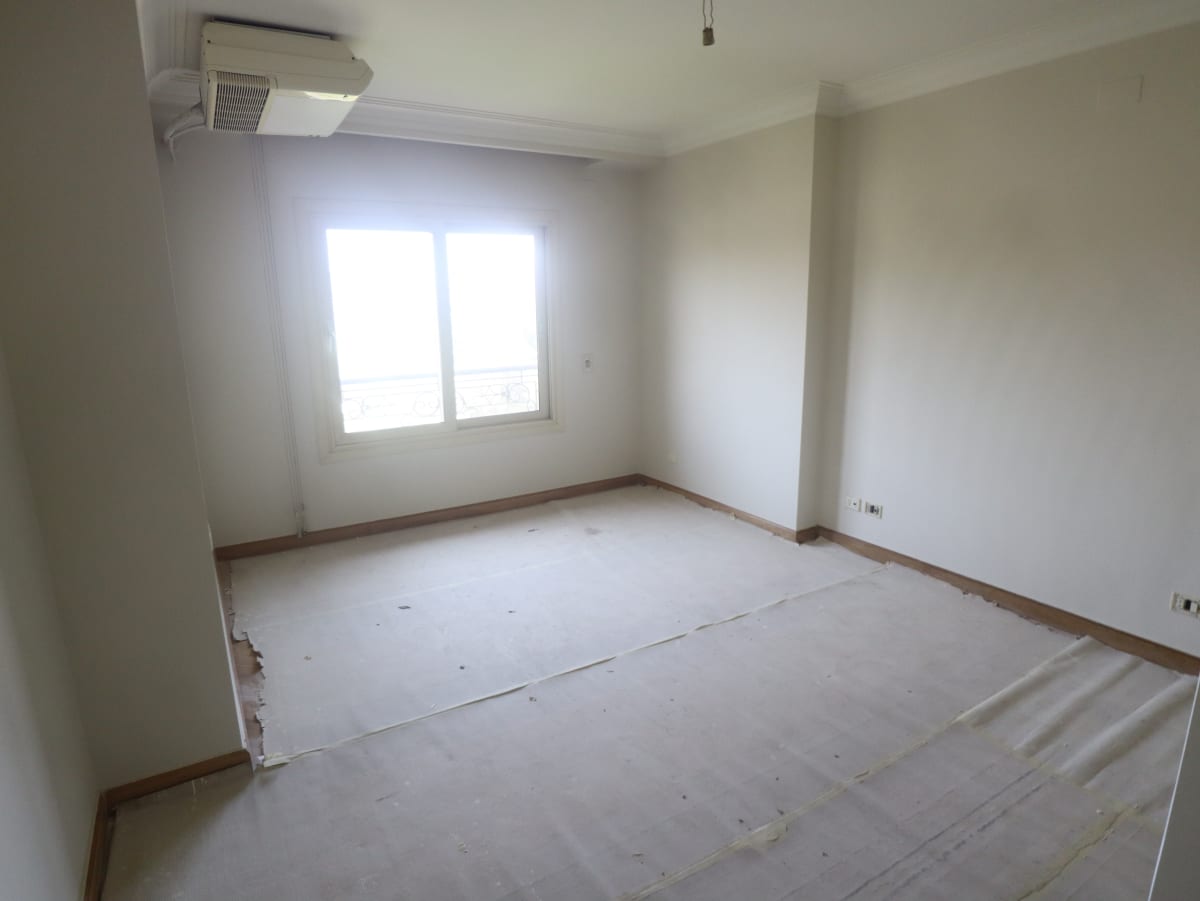 Unfurnished Apartment With Full AC In Maadi Sarayat