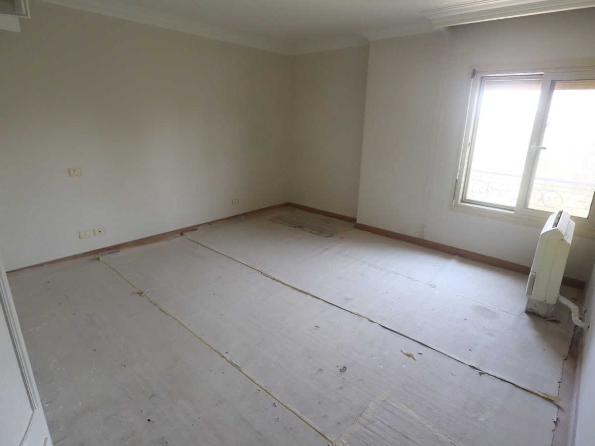 Unfurnished Apartment With Full AC In Maadi Sarayat