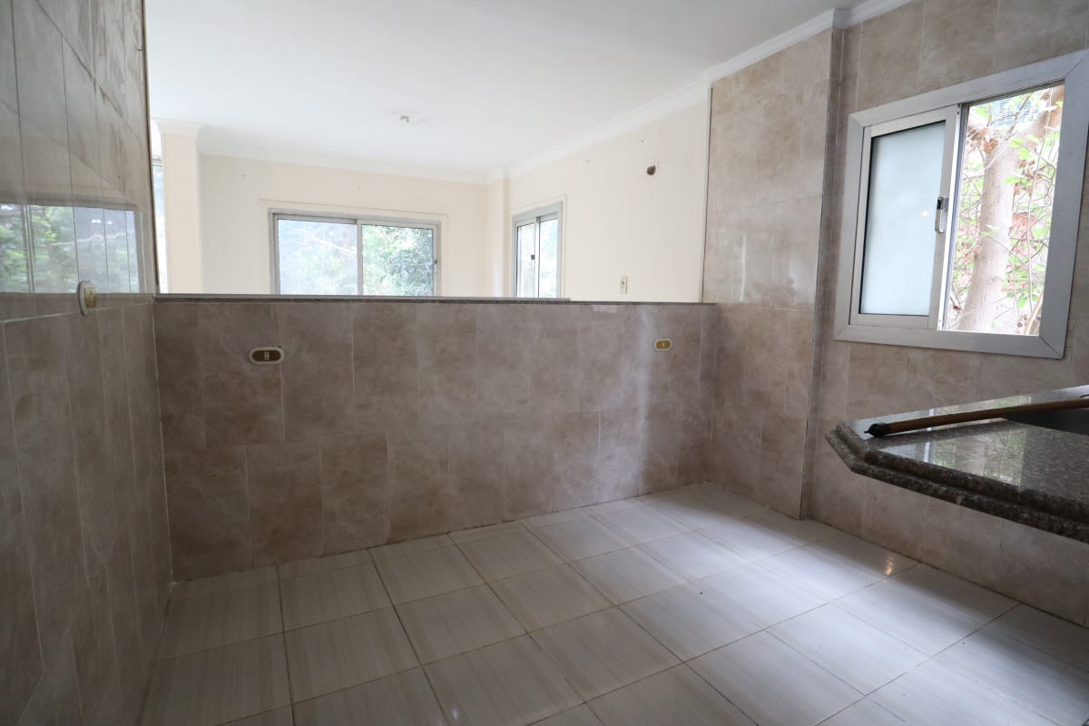 Unfurnished 180 sqm Apartment in Maadi