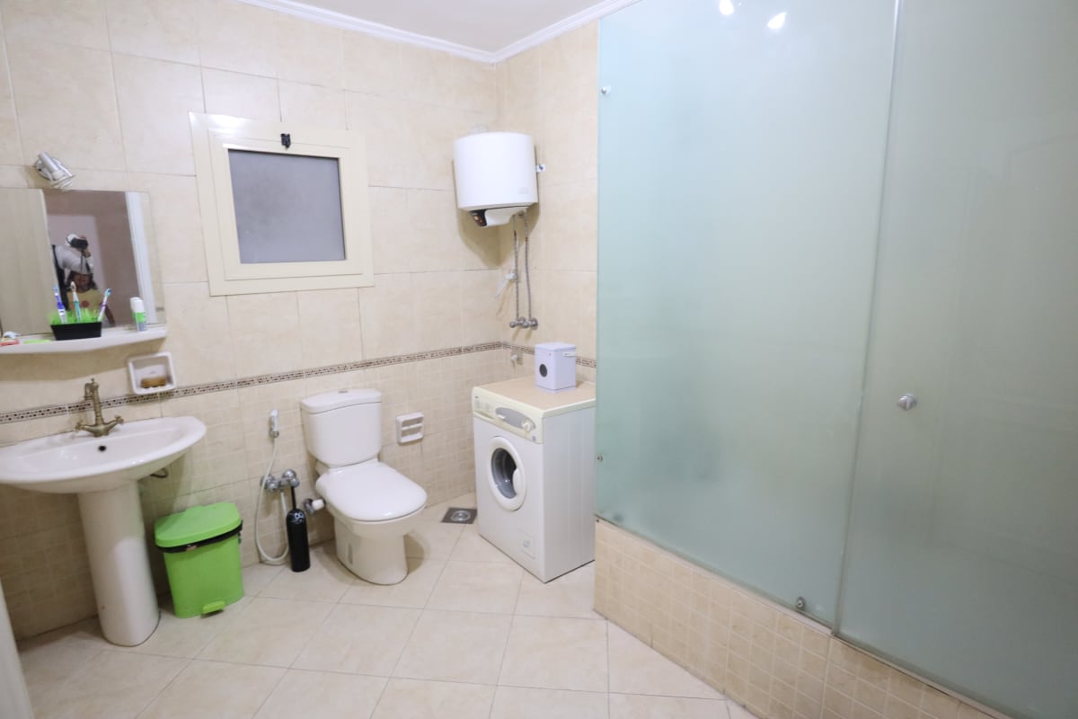 Furnished180 sqm Apartment in Prime Maadi