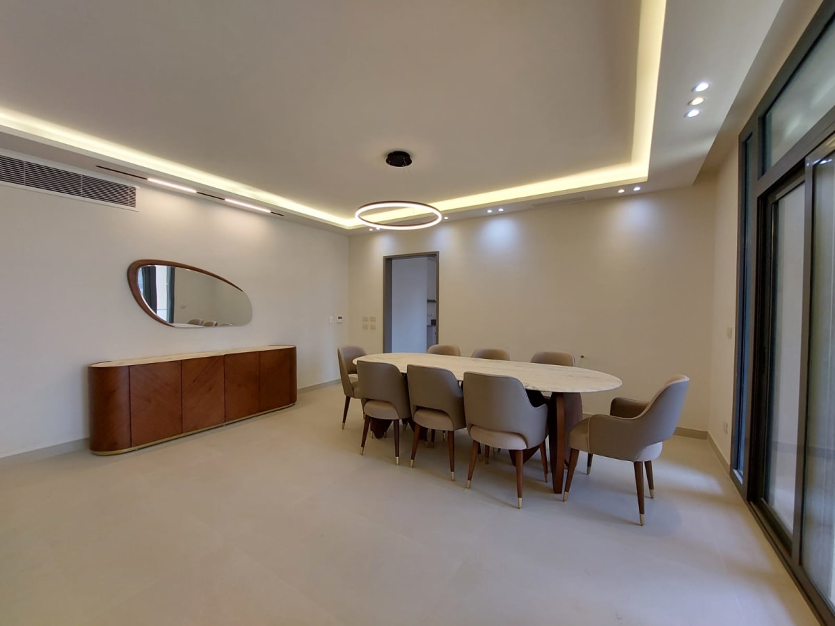 Furnished Apartment With Pool In New Cairo|200m²
