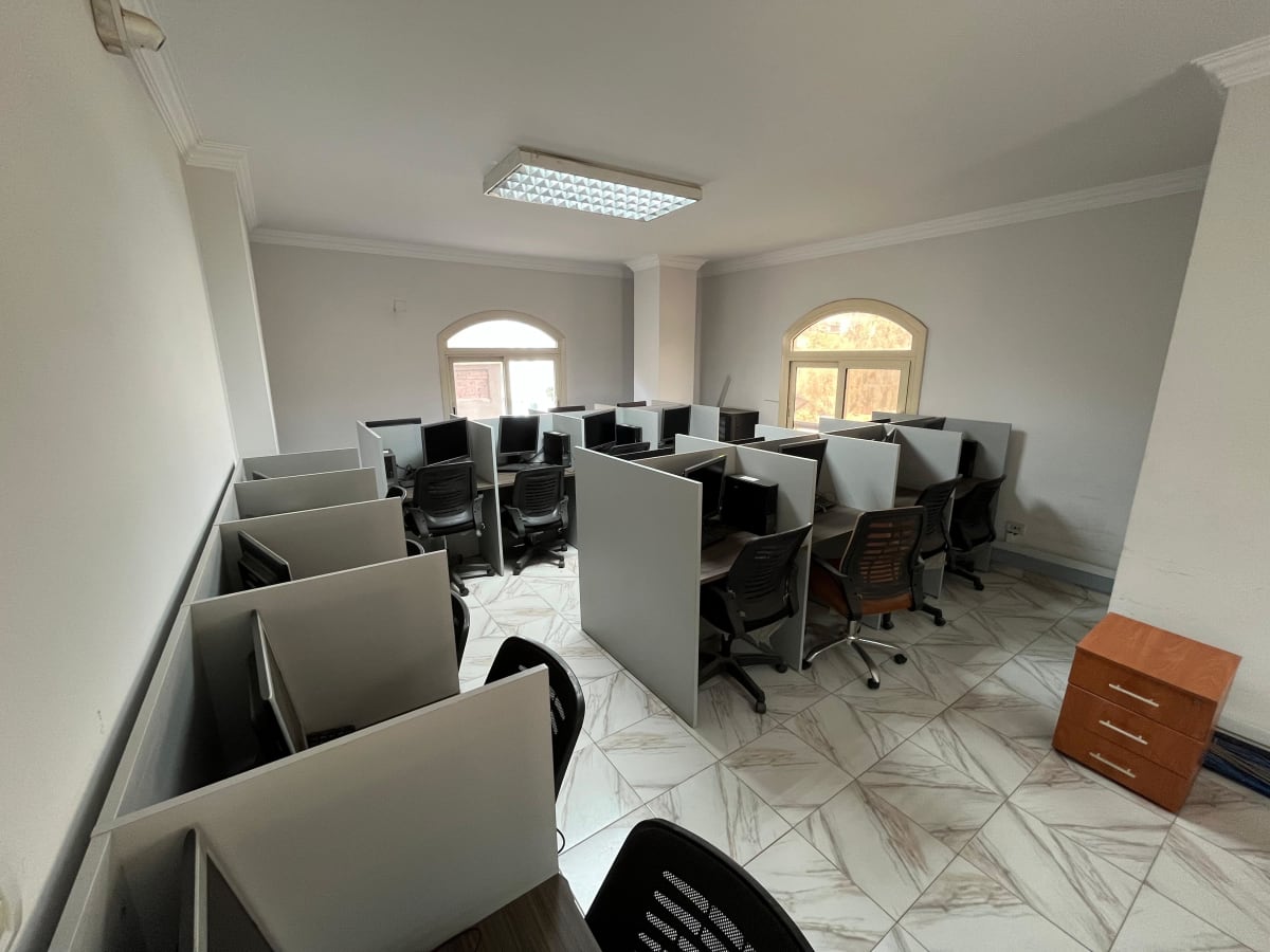 Administrative office for rent | 300 m² | El Maadi.
