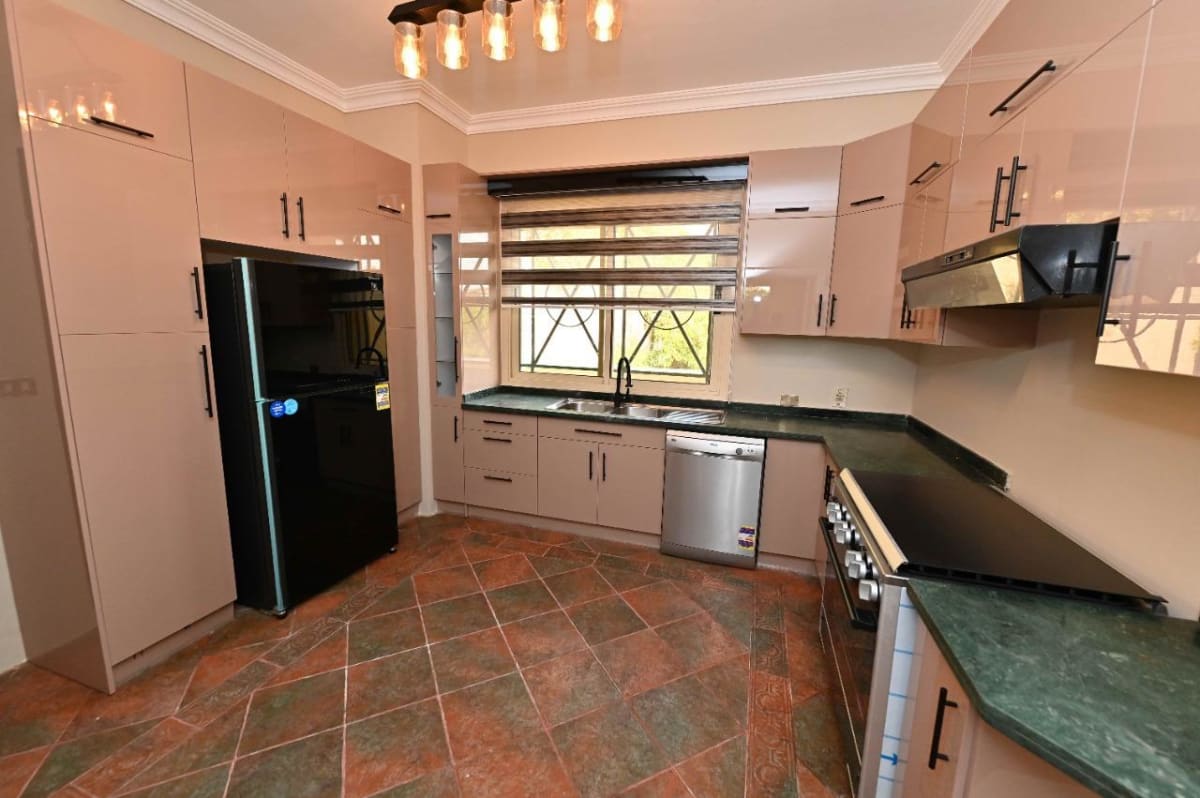 Stand Alone 4-Bedroom Villa on 700 sqm Plot