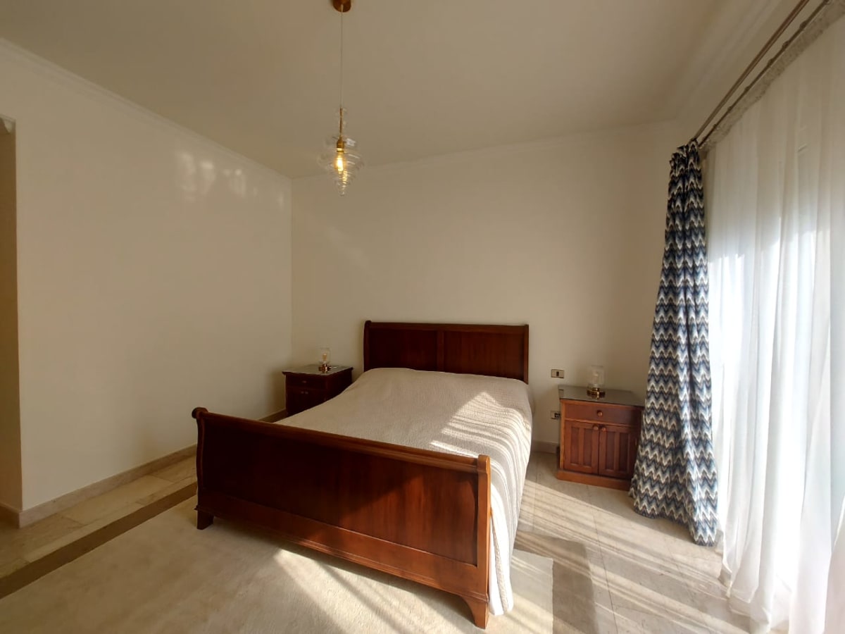 Charming Ground Floor Apartment with Garden