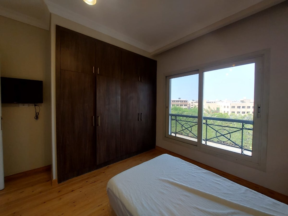 Bright 2BR Apartment in Katameya Heights
