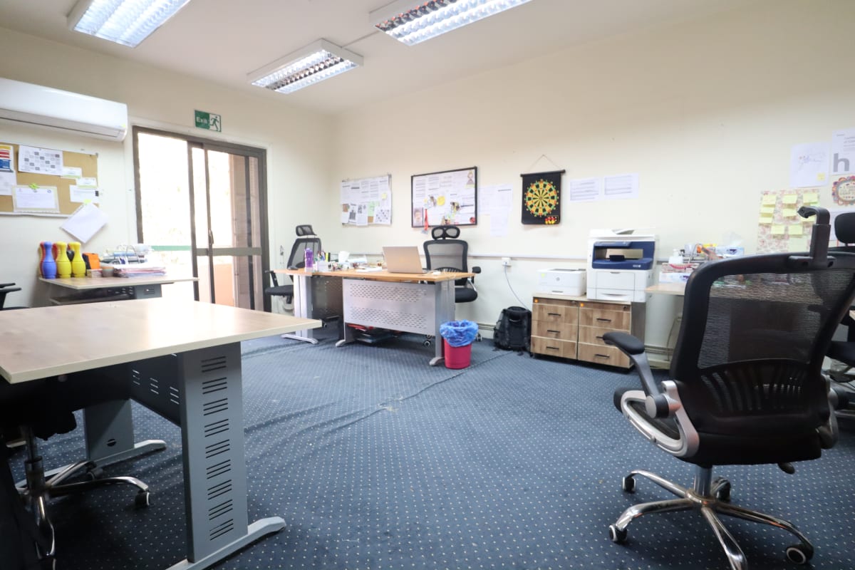 Administrative Building For Rent| 2000m² | Sarayat.