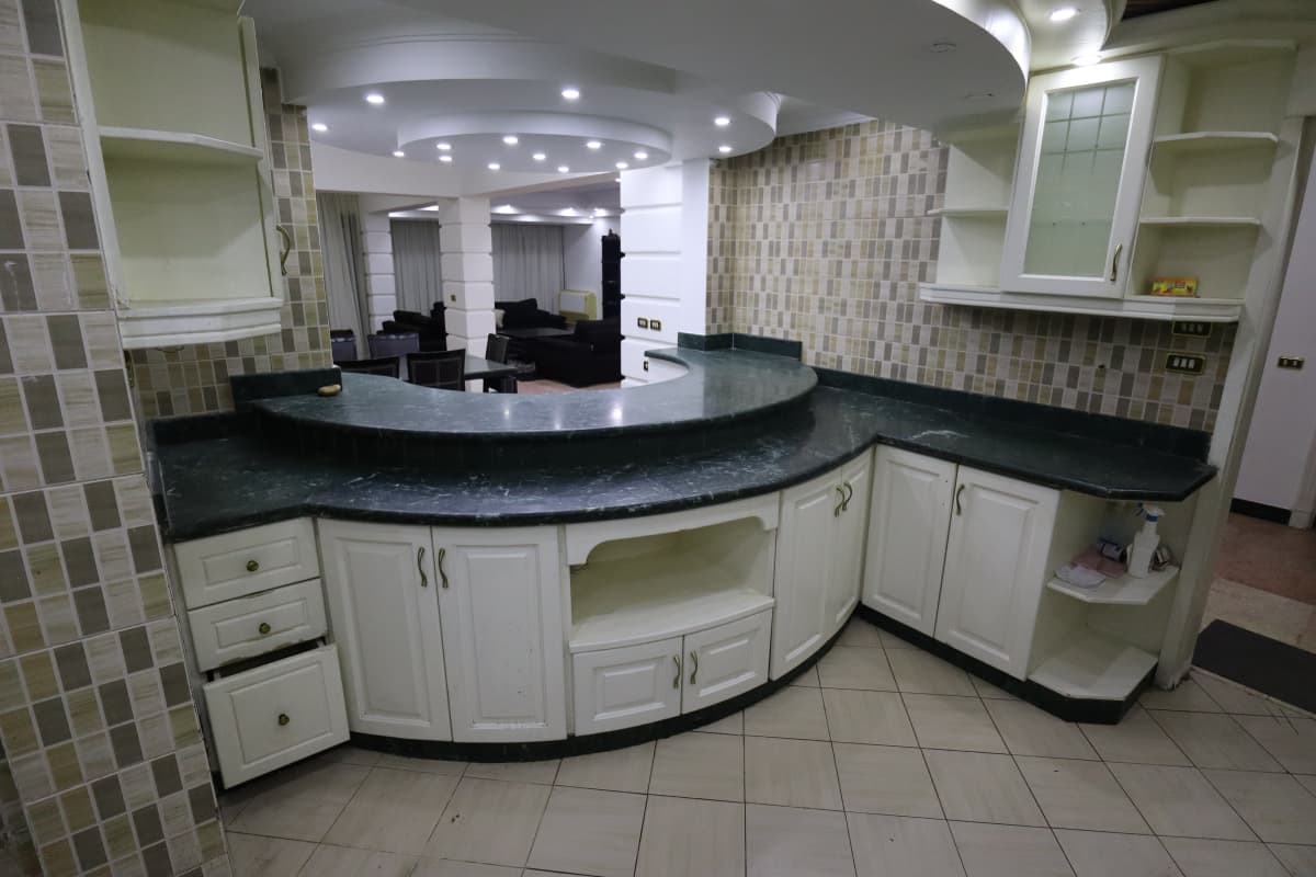 Bright & Elegant Apartment with Balcony in Maadi