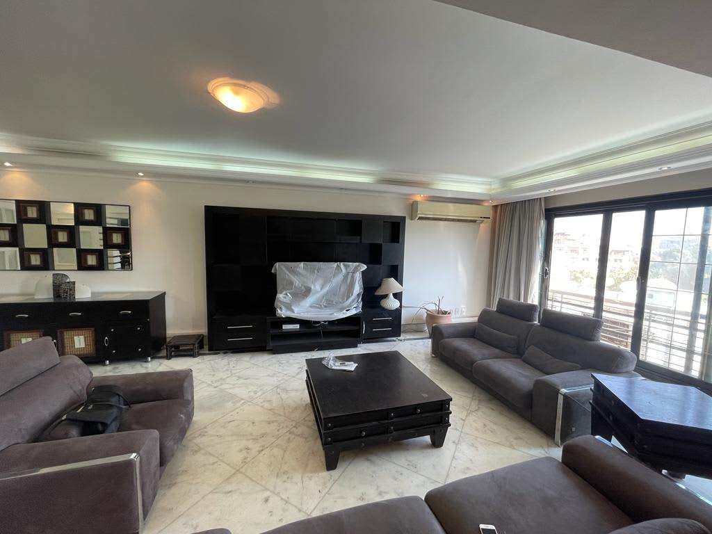 Bright & Airy Apartment with Balcony in Maadi Sarayat